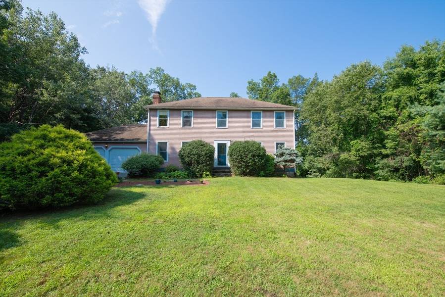 110 Mendon Rd, Northbridge, MA 01534