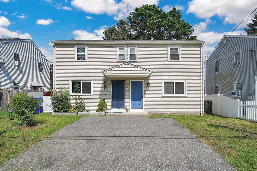 29 Wallace St, Springfield, MA 01119