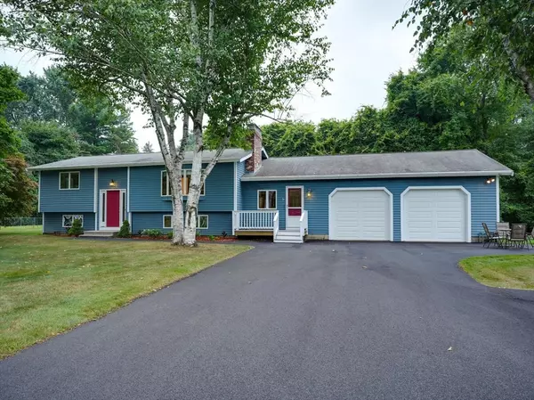 36 Richardson Rd, Hudson, MA 01749