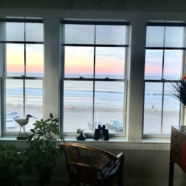 Hull, MA 02045,155 Nantasket Ave #404