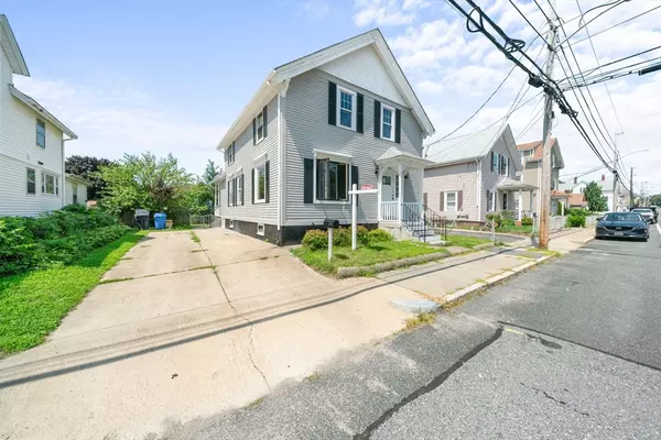 Cumberland, RI 02864,346 High St