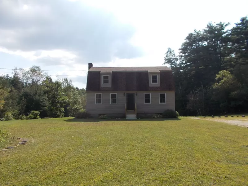 220 Old Turnpike Rd, Townsend, MA 01474