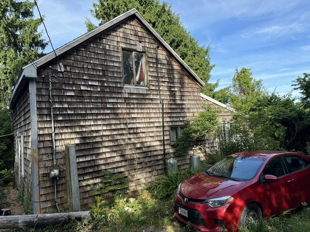 Plymouth, MA 02360,25-47 Center Hill Rd