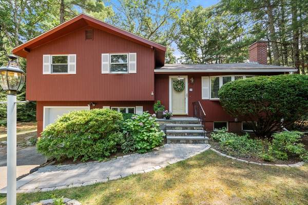 25 Meadowbrook Road, Sudbury, MA 01776