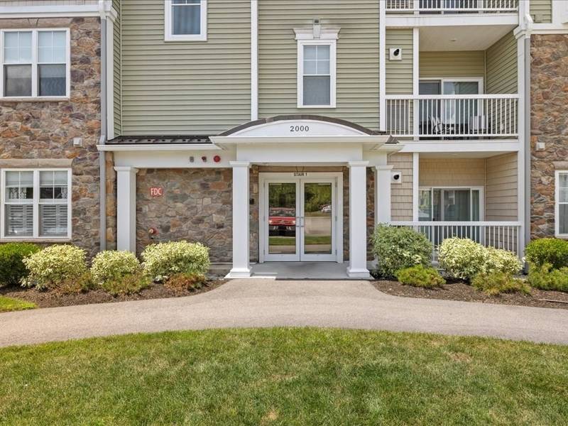 2208 Pennington Drive #2208, Walpole, MA 02081