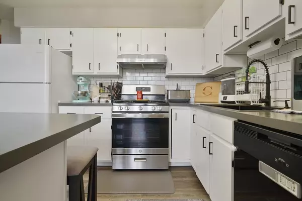 Fall River, MA 02720,171 O'grady St 205 #205