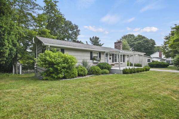 5 Vega Lane, Worcester, MA 01605