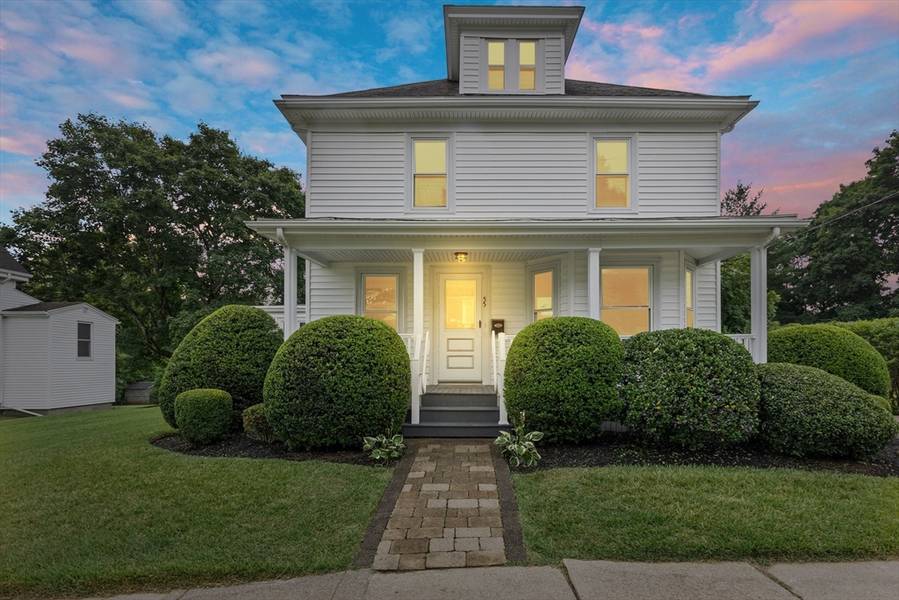 55 Belmont St, Whitman, MA 02382