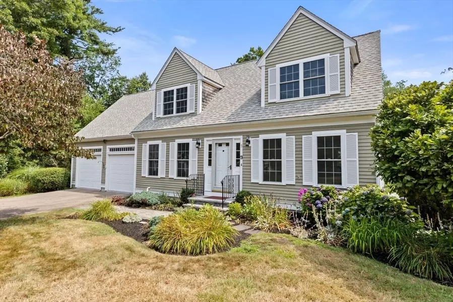 5 Kendall Village #5, Cohasset, MA 02025