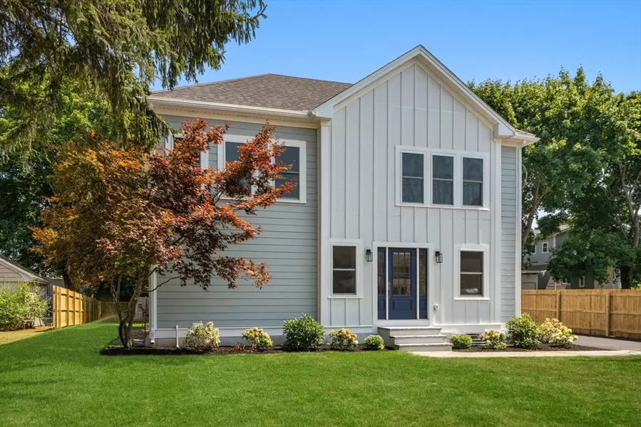 128 Webster St, Needham, MA 02494