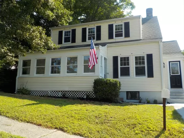 32 Prospect St, Northbridge, MA 01588