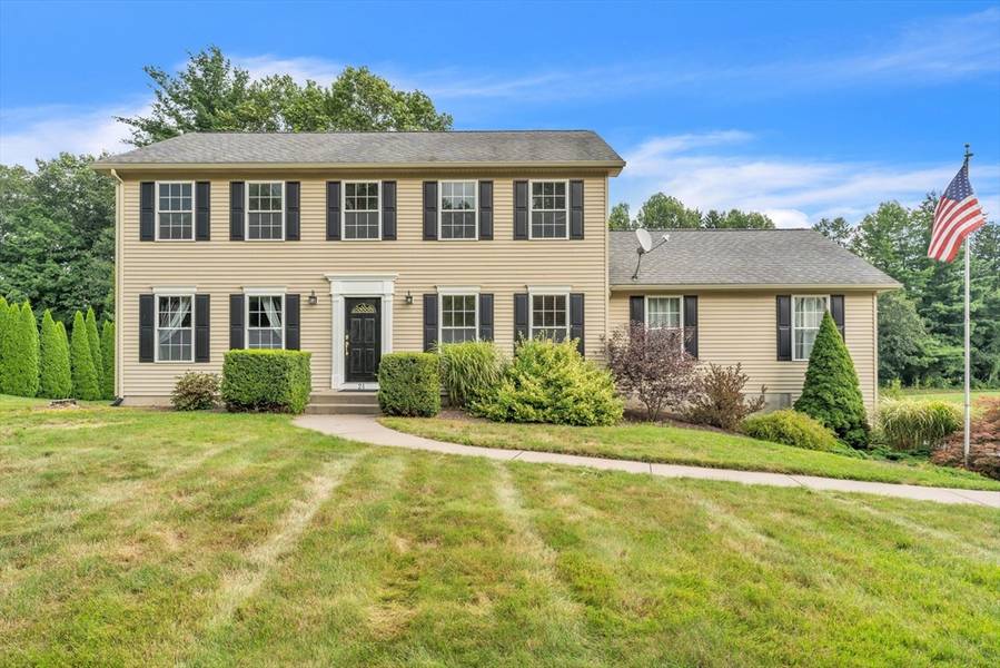 21 Sabrina Brooke Ln, Westfield, MA 01085