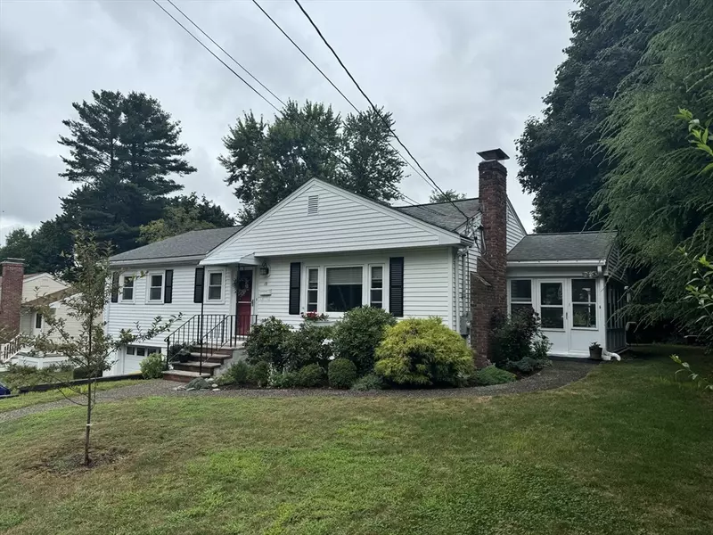 19 Elda Dr, Norwood, MA 02062