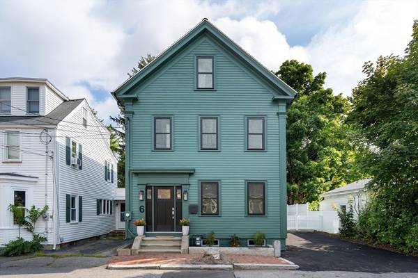 6 Vernon St, Newburyport, MA 01950