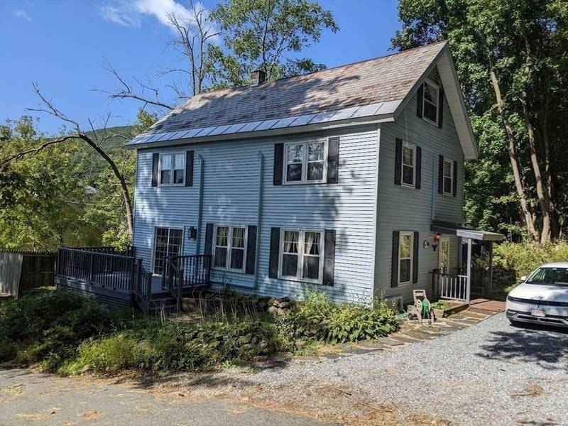 15 Ballou St, North Adams, MA 01247