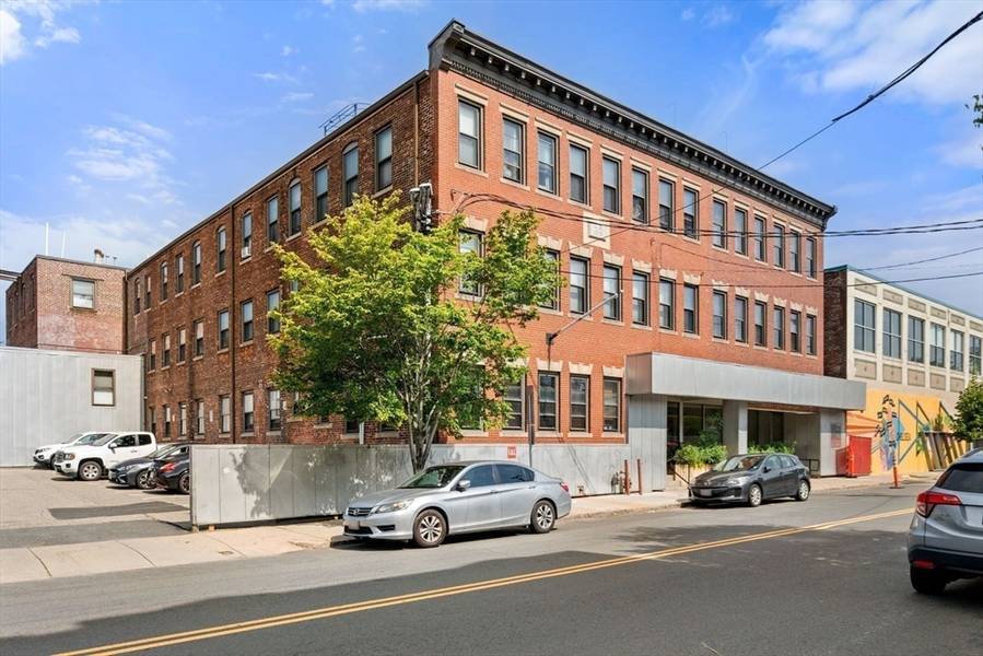 92-100 Pearl Street #17, Chelsea, MA 02150