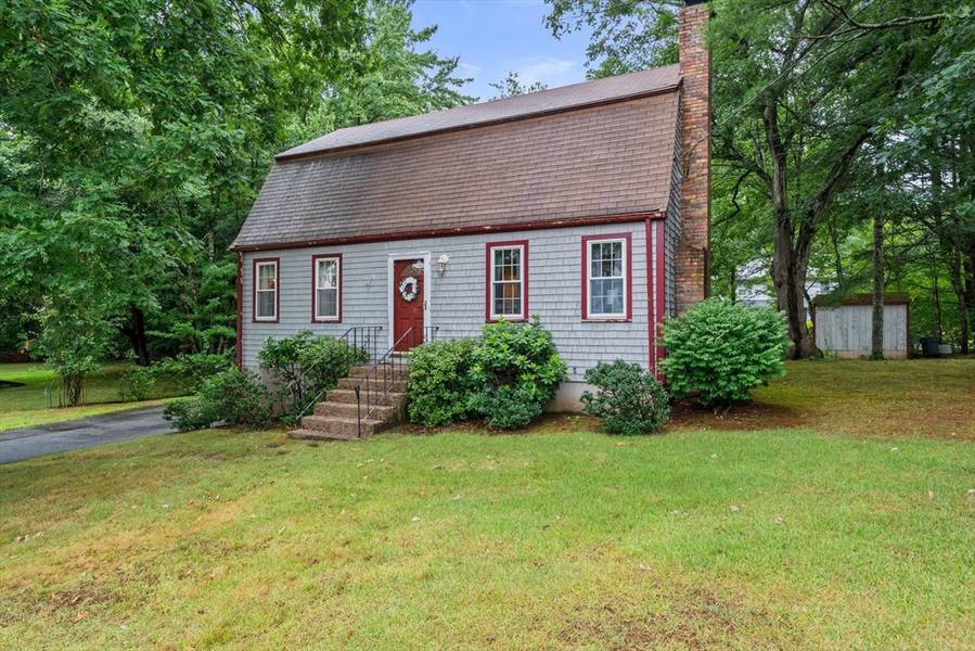 340 Forest St, Rockland, MA 02370