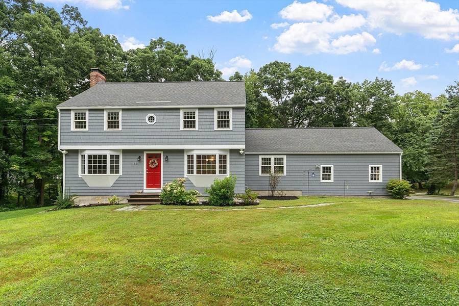 12 Draycoach Dr, Chelmsford, MA 01824