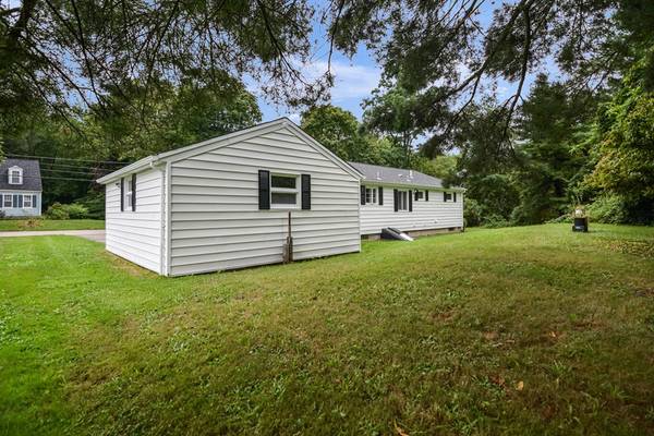 Dighton, MA 02715,1587 Elm