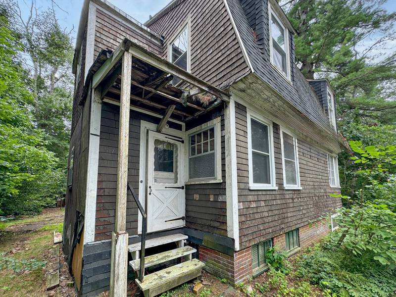 63 Pine Tree Ter, Barre, MA 01074