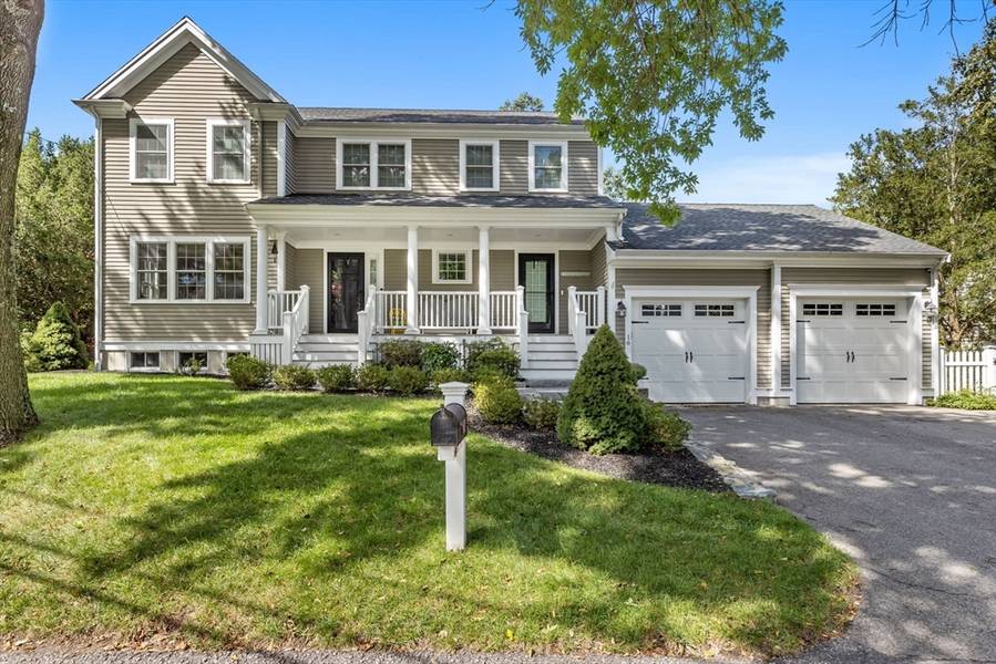 16 Park Cir, Hingham, MA 02043