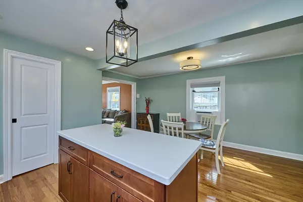Medford, MA 02155,89 Sherwood Rd