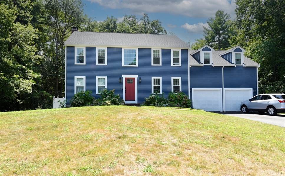 35 Ryders Ln, Marshfield, MA 02050