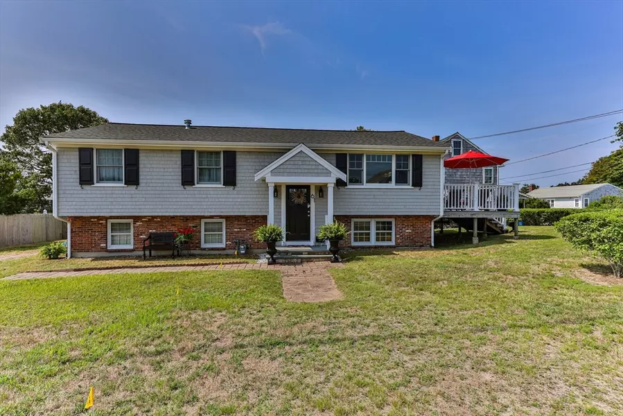 61 Broadway St, Yarmouth, MA 02673