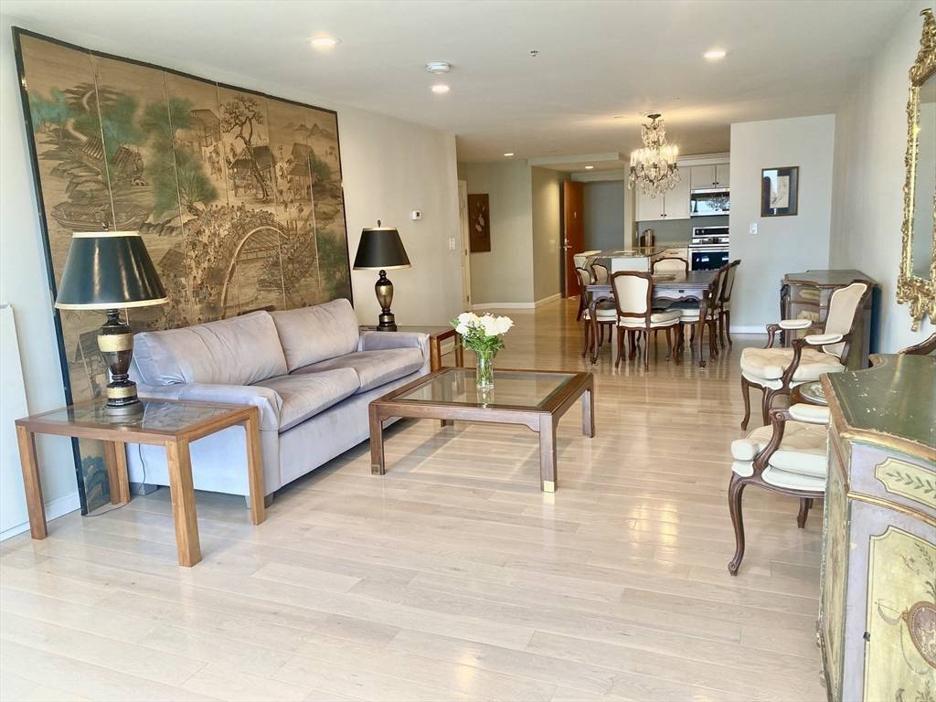 Quincy, MA 02171,2001 Marina Drive #704
