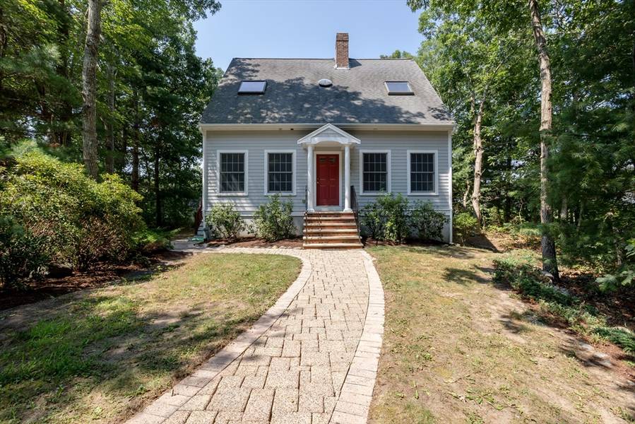 13 East Edgewater Drive, Wareham, MA 02571