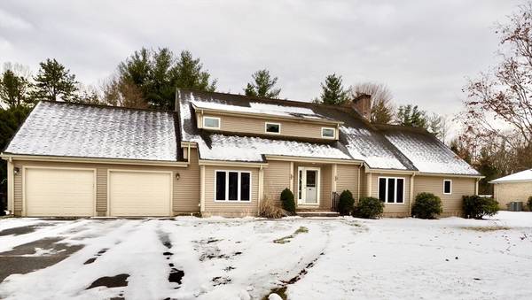 42 Mockingbird Lane, Westfield, MA 01085