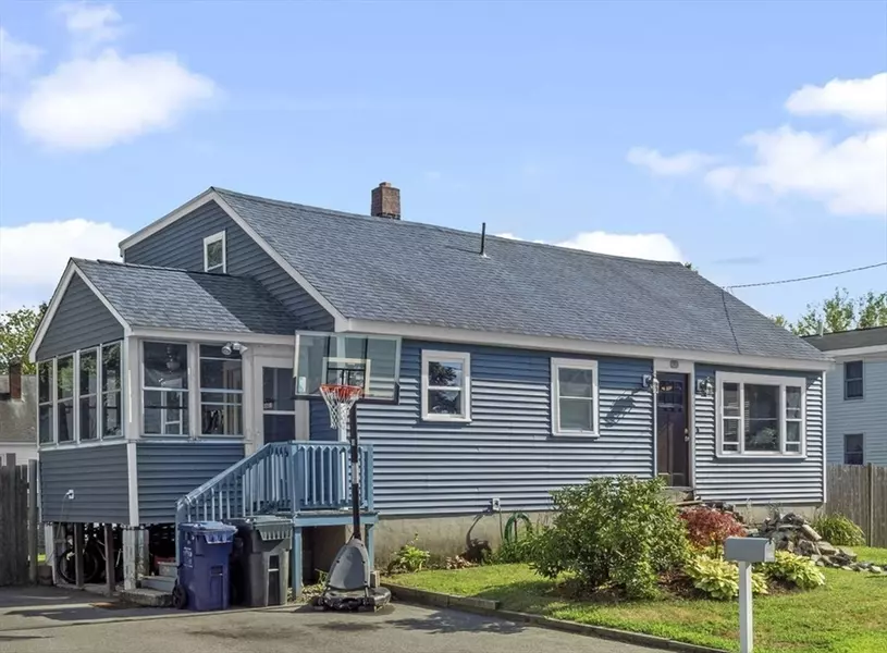 30 Infield Ave, Dracut, MA 01826