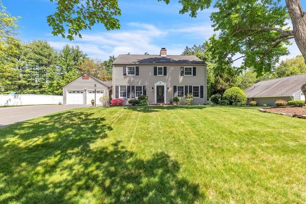 89 Burbank Rd, Longmeadow, MA 01106