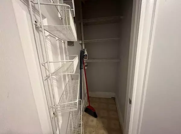 Lynn, MA 01902,285 Lynn Shore Dr #501