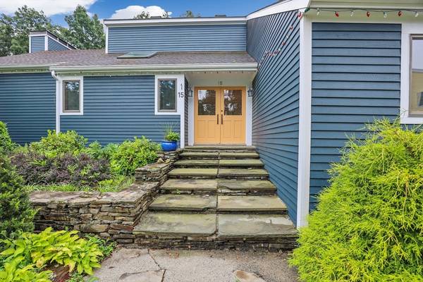 Holden, MA 01520,15 Catalpa Circle