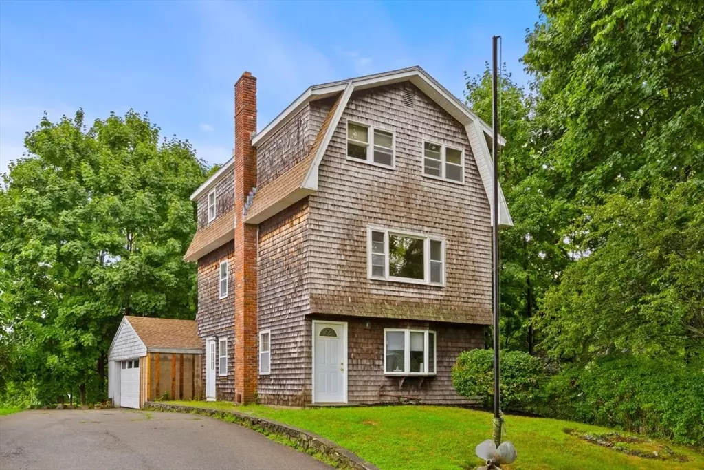 Marblehead, MA 01945,14 Maverick Court