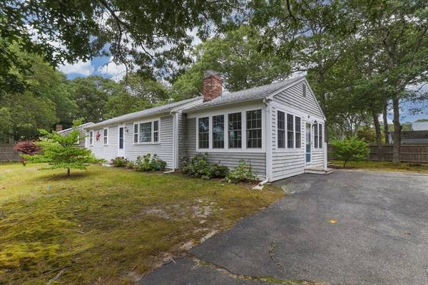 Yarmouth, MA 02664,8 Rogers Ave