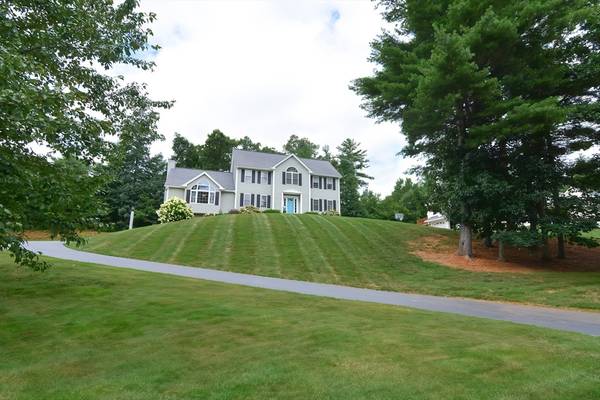 14 Tannery Rd, Sturbridge, MA 01518