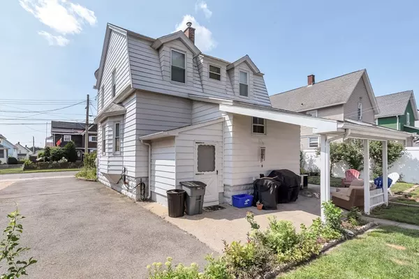 Ludlow, MA 01056,22 Bristol St