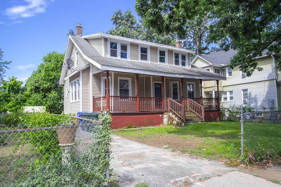 62 Sycamore St, Springfield, MA 01109