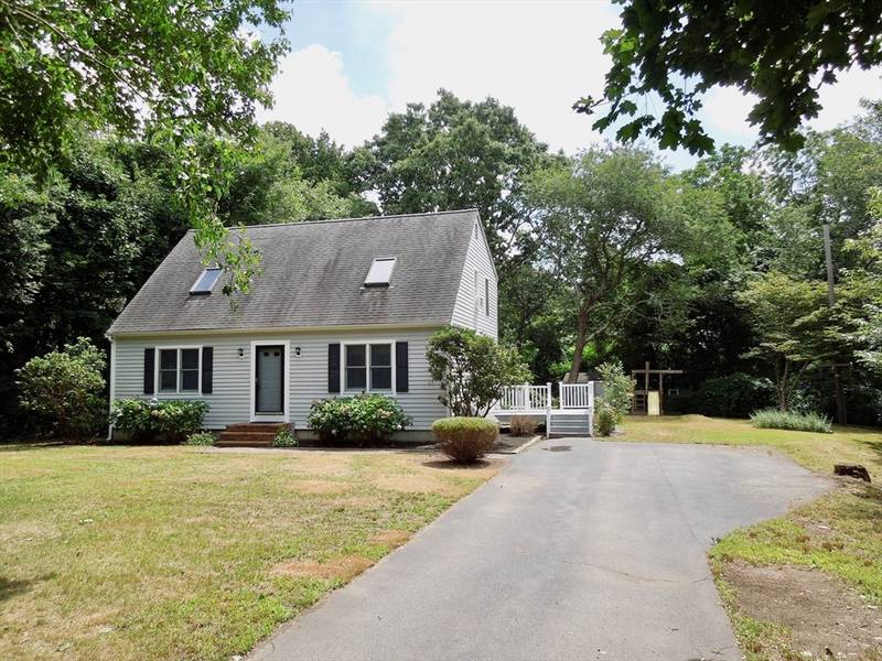 21 Turnberry Drive, Plymouth, MA 02360