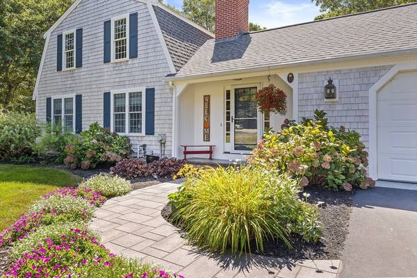 33 Sea Meadow Dr, Dennis, MA 02641