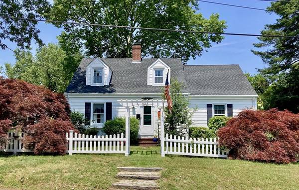 147 Huntington Avenue, Dartmouth, MA 02748