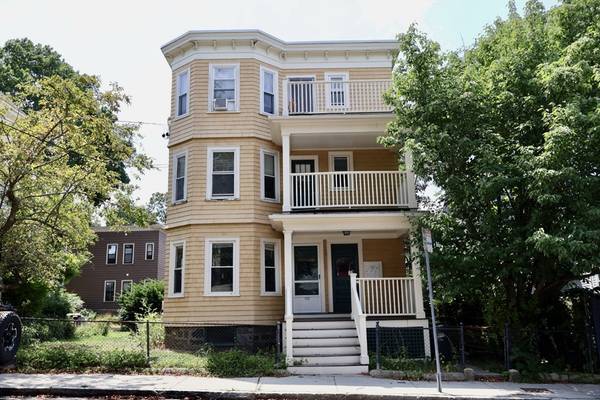 124 Garden Street #2, Cambridge, MA 02138