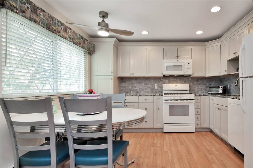 North Andover, MA 01845,52 Fernview Ave #10