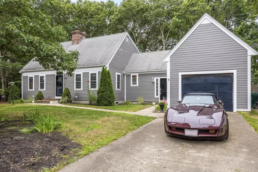 20 Kennedy Ln, Yarmouth, MA 02673