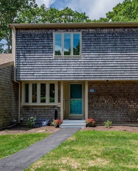 101 Falmouthport Drive #101, Falmouth, MA 02536