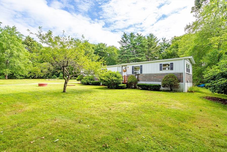 27 Neale Road, Royalston, MA 01368