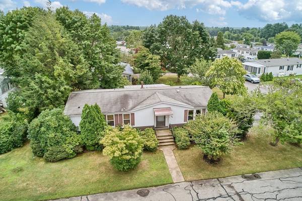 142 Louie Lane, Raynham, MA 02767