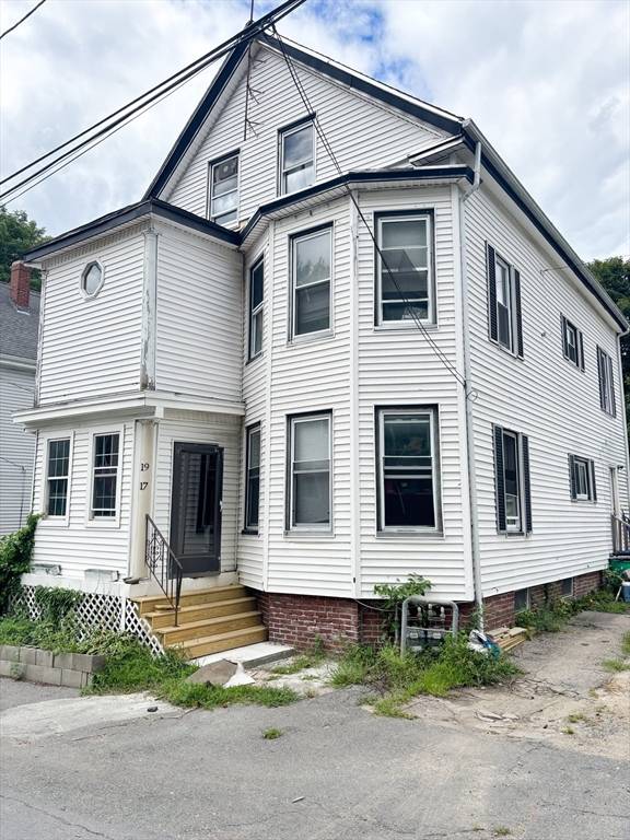 17-19 Dexter St, Haverhill, MA 01830